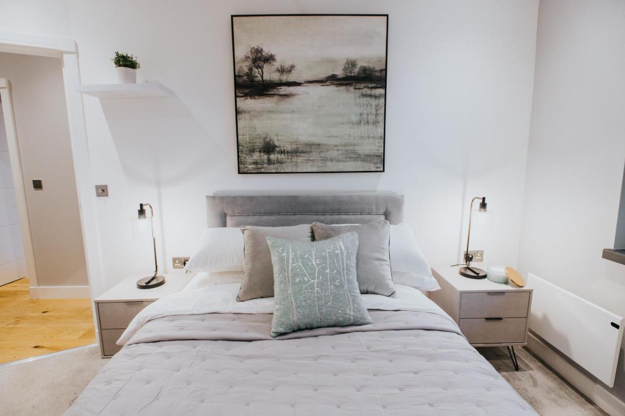 Circa17- Entire Apt, Free Parking, Gym, City Central & Free Netflix Bracknell Exteriér fotografie